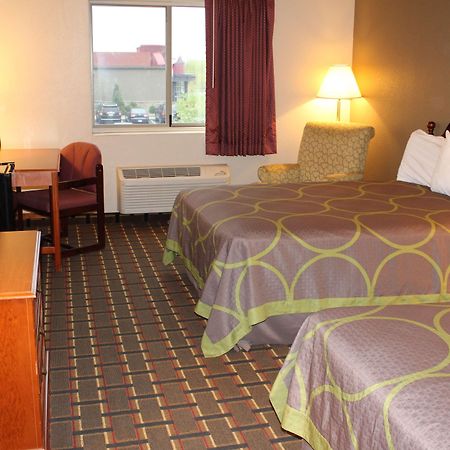 Super 8 By Wyndham Valparaiso Zewnętrze zdjęcie