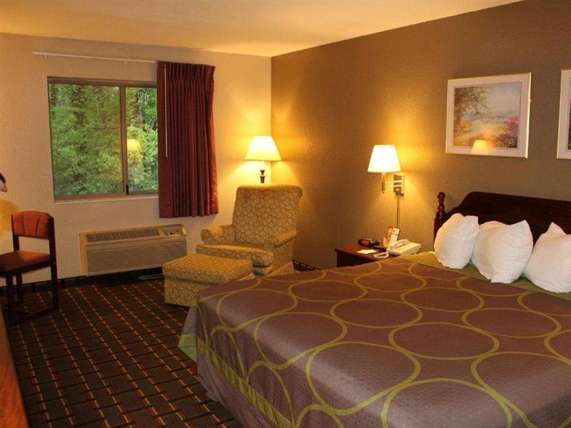 Super 8 By Wyndham Valparaiso Zewnętrze zdjęcie