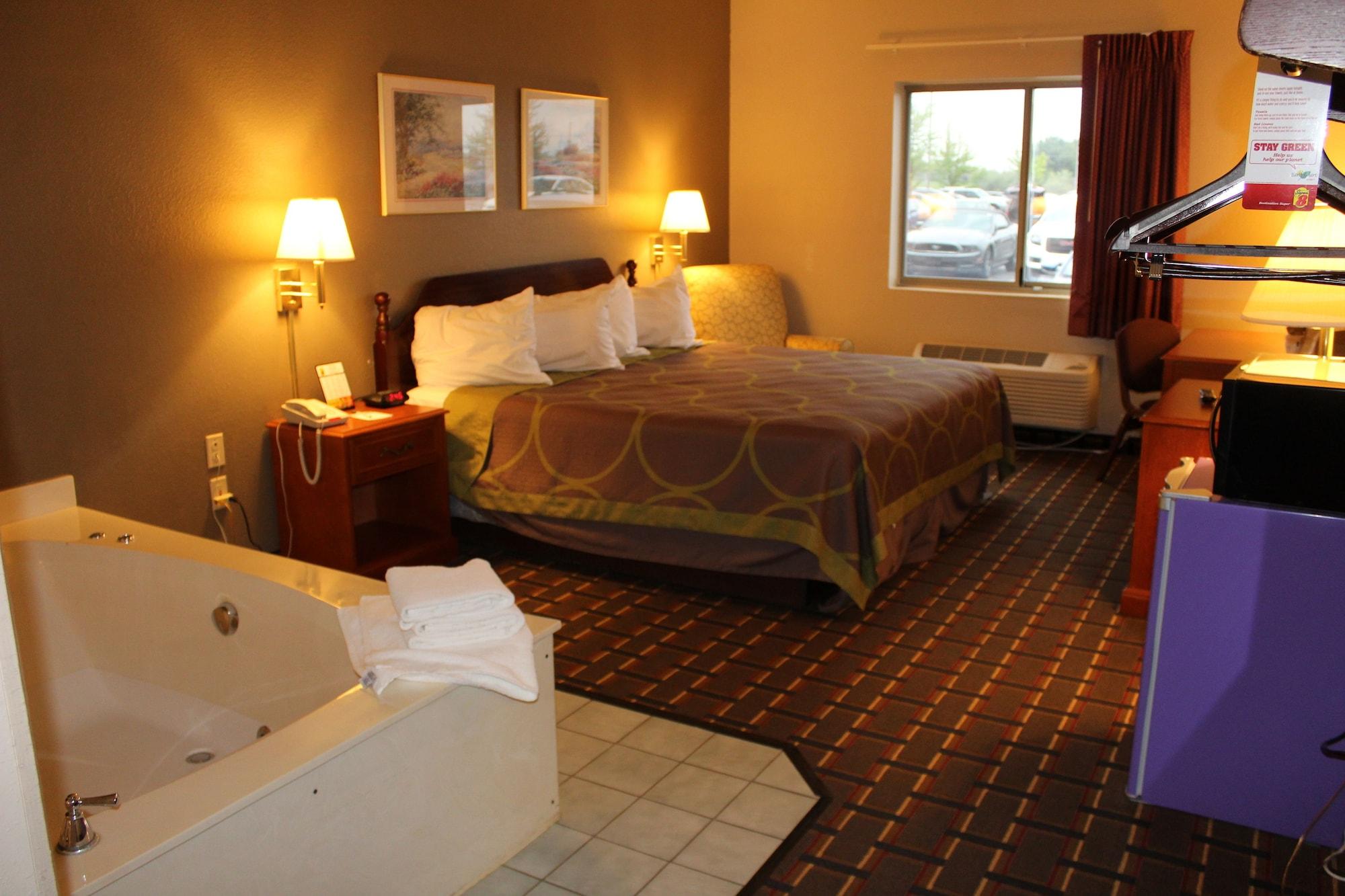 Super 8 By Wyndham Valparaiso Zewnętrze zdjęcie