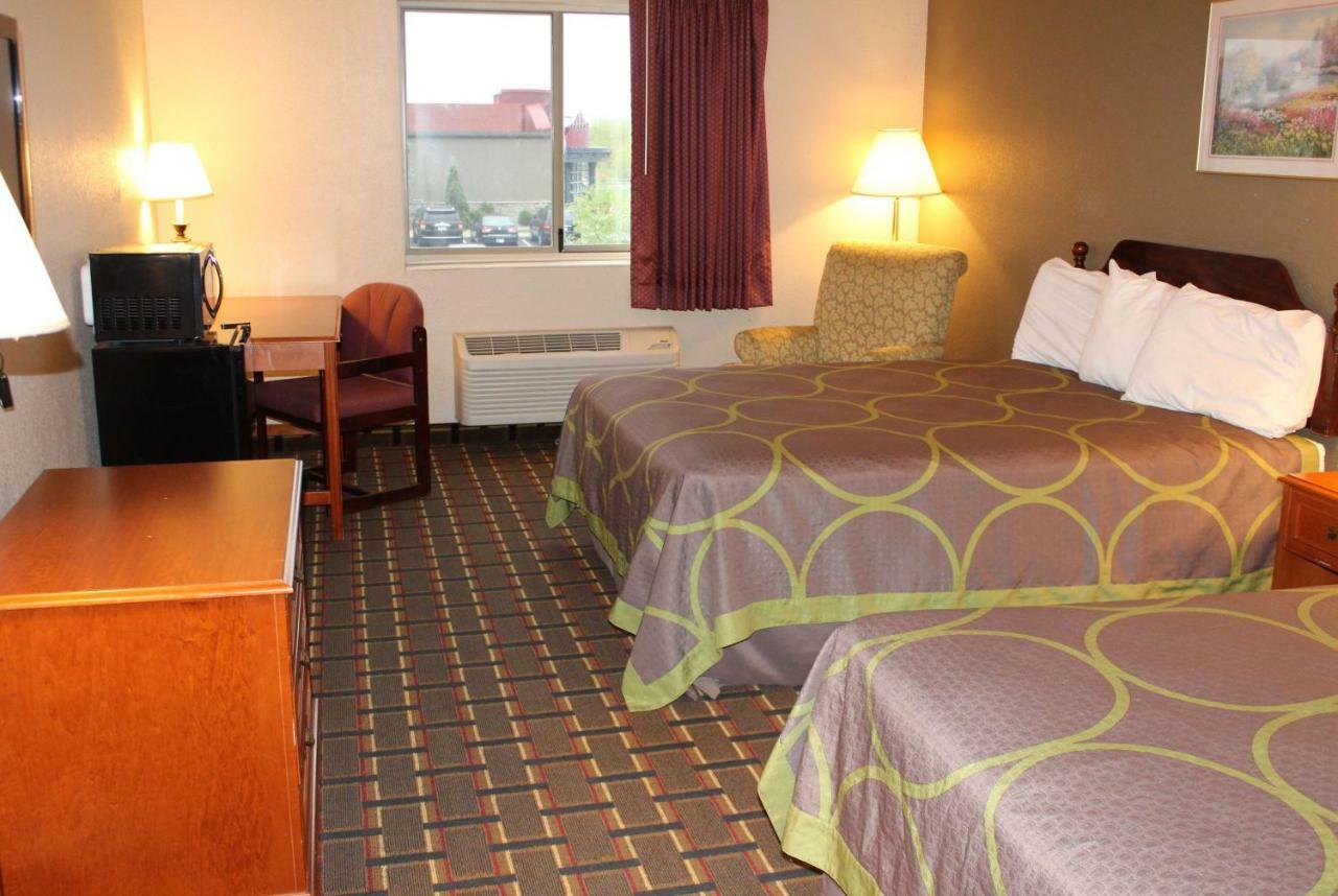 Super 8 By Wyndham Valparaiso Zewnętrze zdjęcie